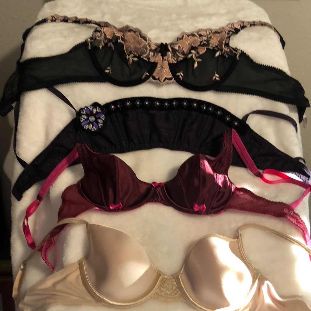 Victoria Secret Vintage Bras Lot of 4 Size 34B